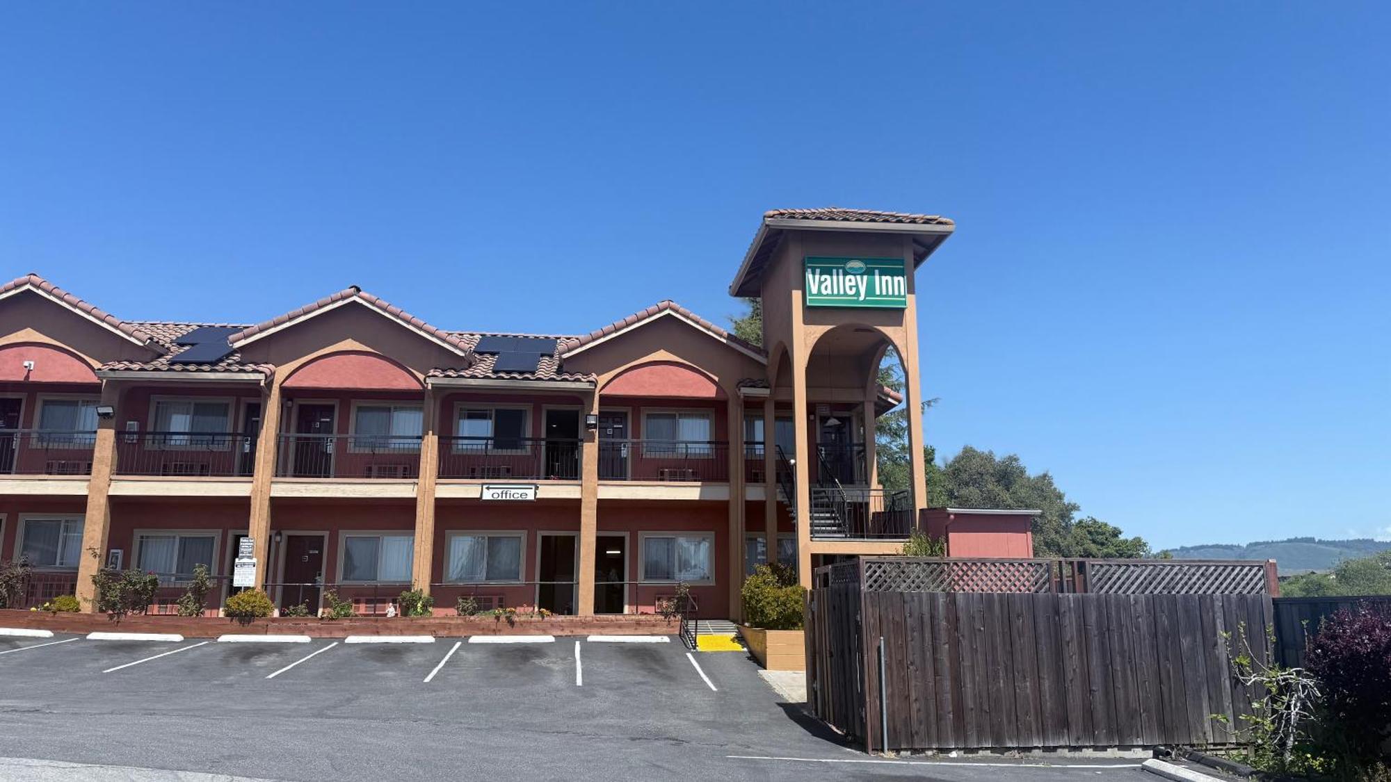 Valley Inn Watsonville Buitenkant foto
